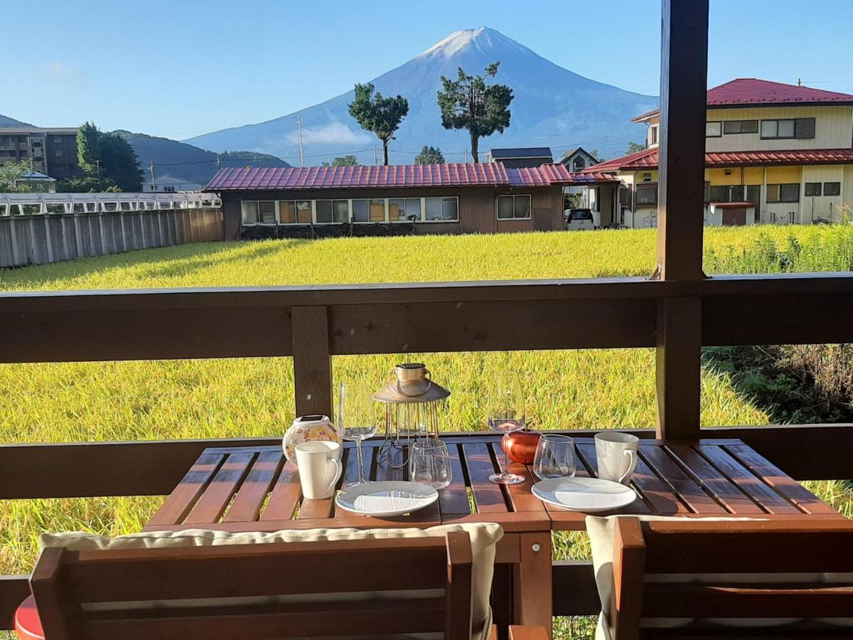 Fuji Viewest Villa Rakuwa 富士河口湖町 エクステリア 写真