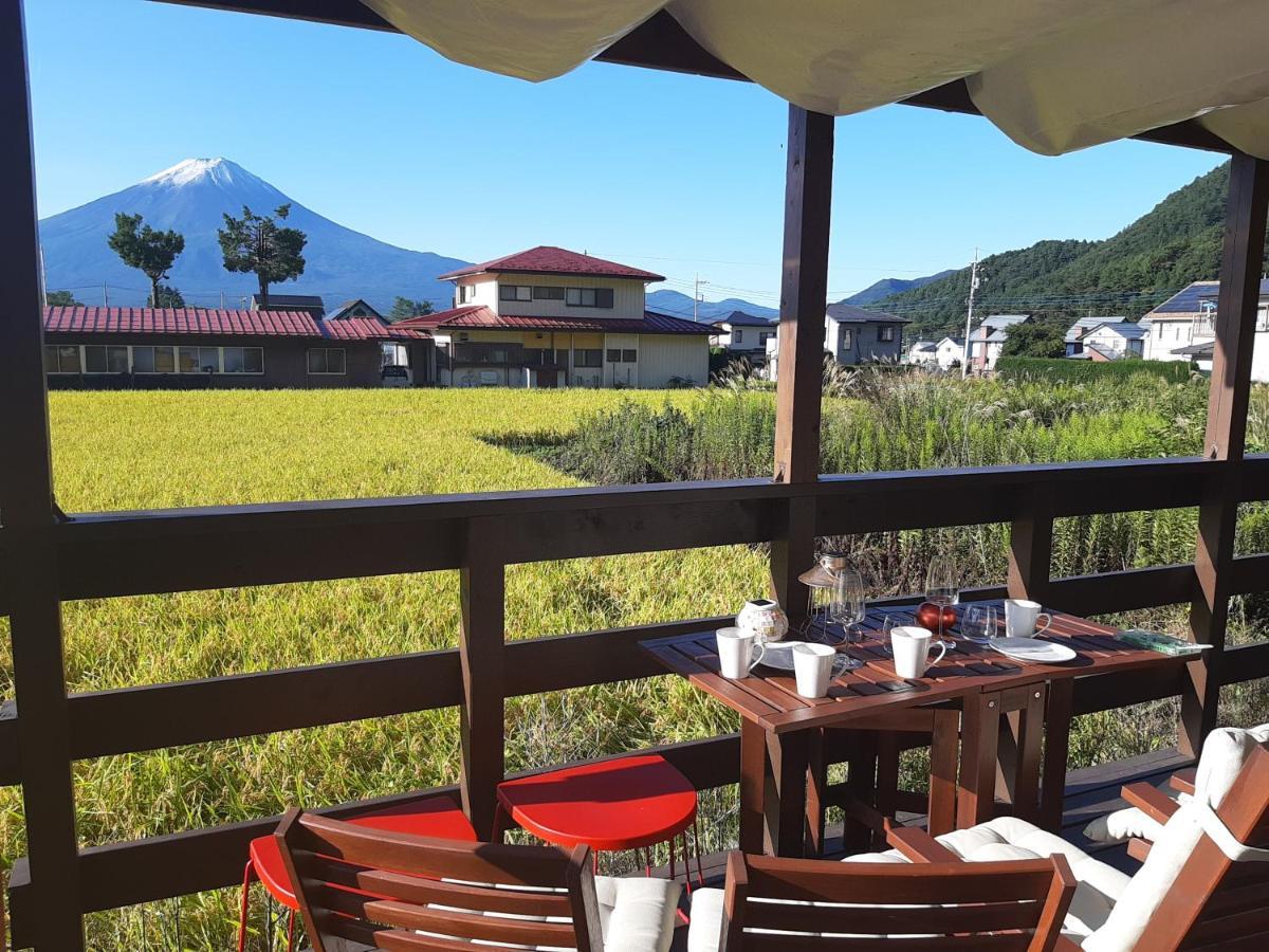 Fuji Viewest Villa Rakuwa 富士河口湖町 エクステリア 写真
